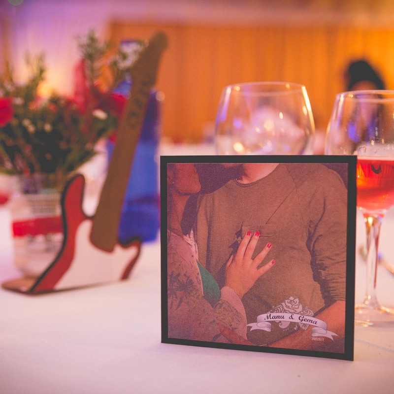 Boda festival rock - Minuta en formato libreto de música. 