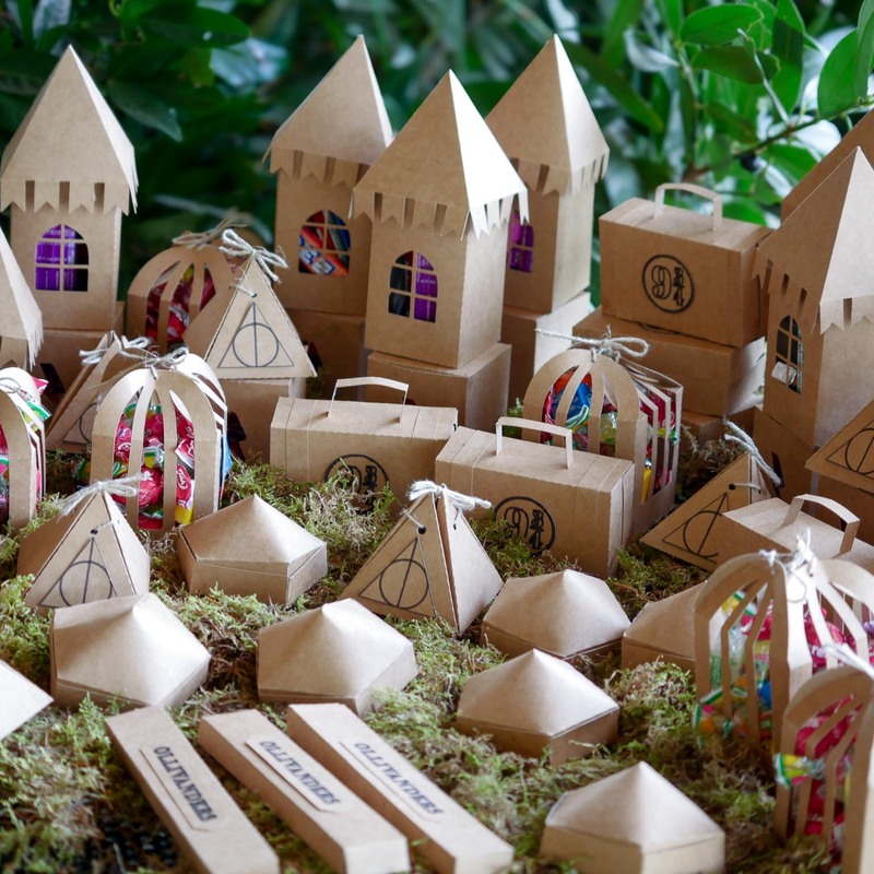 Boda Juegos y magia - Candy bar inspirado en el carrito de Honeydukes Express de Harry Potter